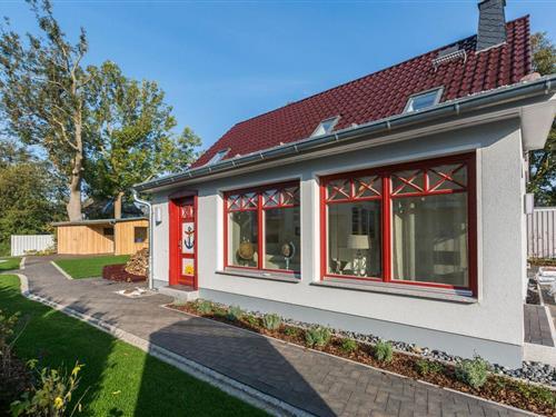 Holiday Home/Apartment - 8 persons -  - Hafenstrasse - 18374 - Seeheilbad Zingst