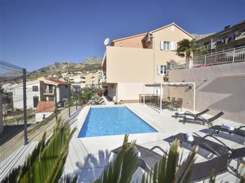 Sommerhus - 12 personer -  - Solin - 21210