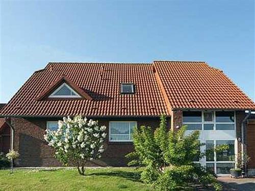 Holiday Home/Apartment - 5 persons -  - Achterloog - 26427 - Werdum