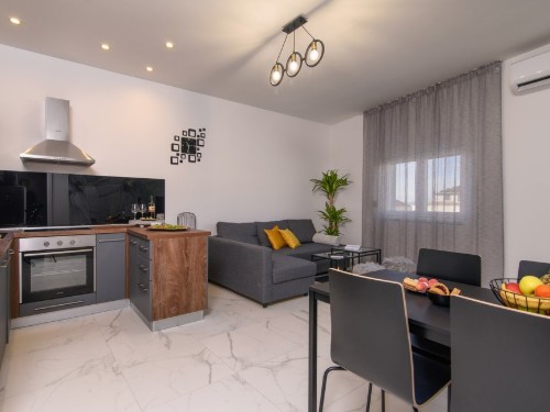 Ferieleilighet - 6 personer -  - Fra Fulgencija Careva - Trogir-Kastel Gomilica - 21213 - Kastel Gomilica