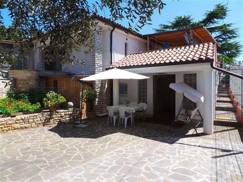 Holiday Home/Apartment - 4 persons -  - 52475 - Umag