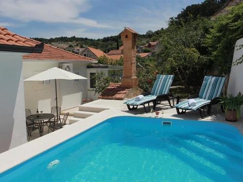 Vakantiehuis - 8 personen -  - 21423 - Nerezisca