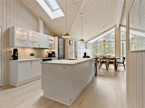 Holiday home - 8 persons -  - Pilegårdsvejen - Dueodde - 3730 - Nexø