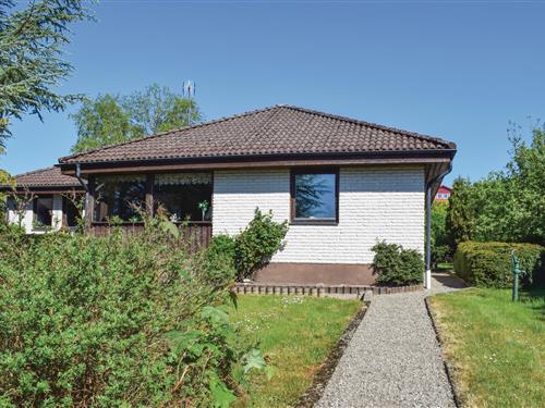 Holiday home - 7 persons -  - Köpmangatan - 276 30 - Borrby