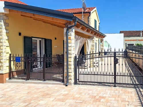 Holiday home - 8 persons -  - Bribirskih knezova - 22211 - Vodice