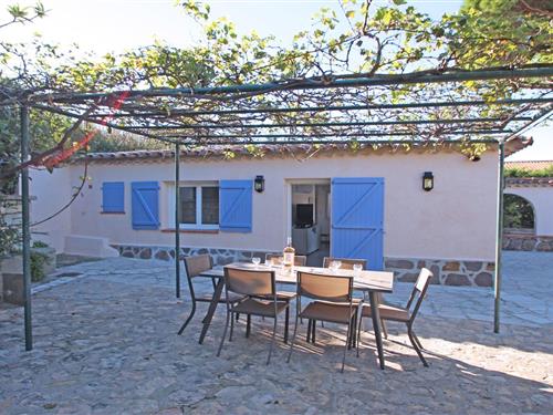 Holiday Home/Apartment - 6 persons -  - 11 boulevard des grands horizons - 83120 - Sainte-Maxime