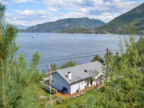Holiday home - 6 persons -  - Belsnesvegen - Belsnes/Jondal/Hardanger - 5627 - Jondal