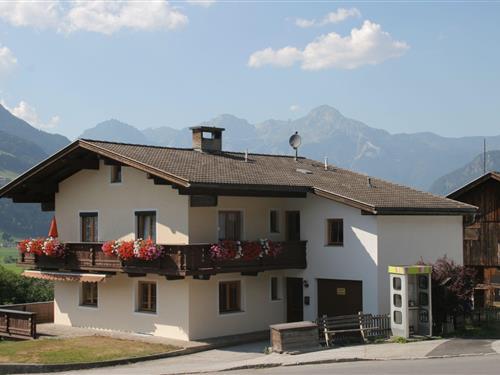 Holiday Home/Apartment - 7 persons -  - 6263 - Hart Im Zillertal