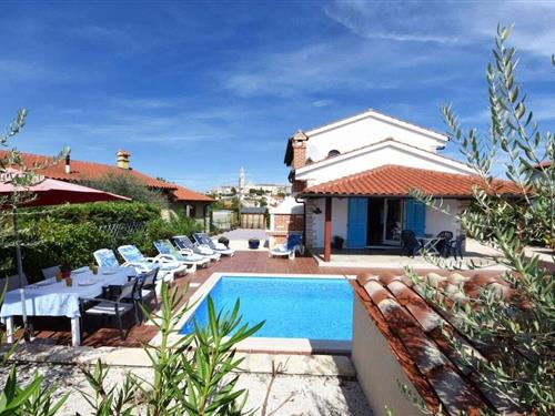 Feriehus - 7 personer -  - 52463 - Višnjan