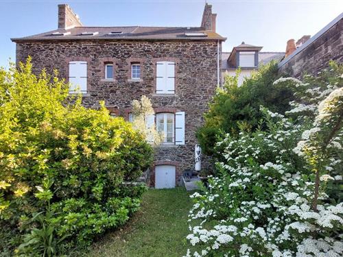 Holiday home - 6 persons -  - Rue du Centre - 35114 - Saint-Benoit-Des-Ondes