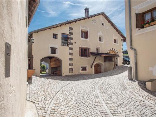 Holiday home - 10 persons -  - Chauntaluf - 7524 - Zuoz