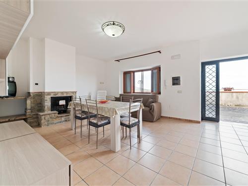 Holiday Home/Apartment - 6 persons -  - 84043 - Agropoli