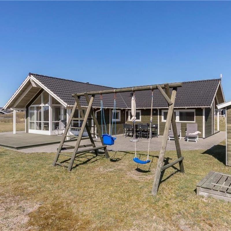 Sommerhus - 10 personer -  - Magnus Christensens Vej - 9480 - Løkken