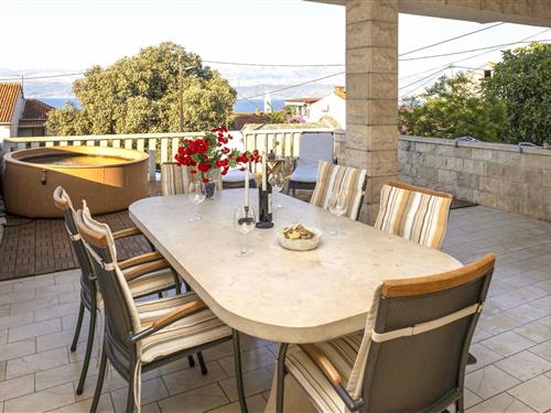 Holiday apartment - 7 persons -  - Put Varosa - Brac - Supetar - 21400 - Supetar