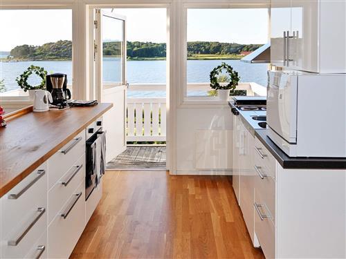  - 6 persons -  - Torp - 44298 - Kode