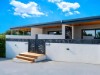 Image 19 - Outside