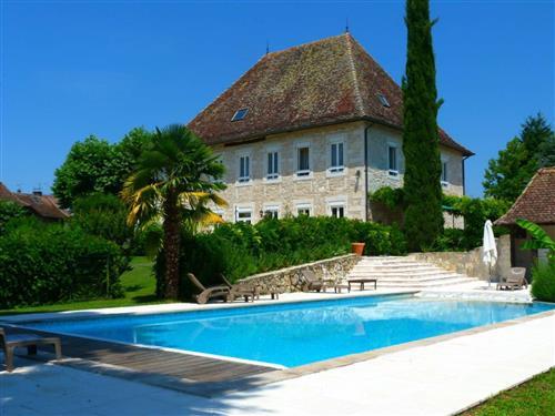 Holiday home - 10 persons -  - Les Avenières - 38630