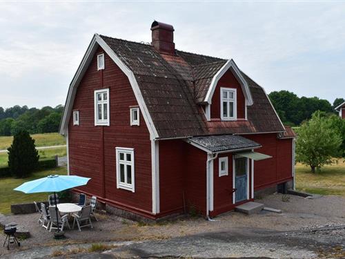 Holiday home - 8 persons -  - Hakarpsvägen - Bräkne Hoby - 372 63 - Bräkne-Hoby