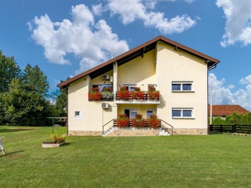 Ferielejlighed - 4 personer -  - Grabovac - 47245 - Rakovica