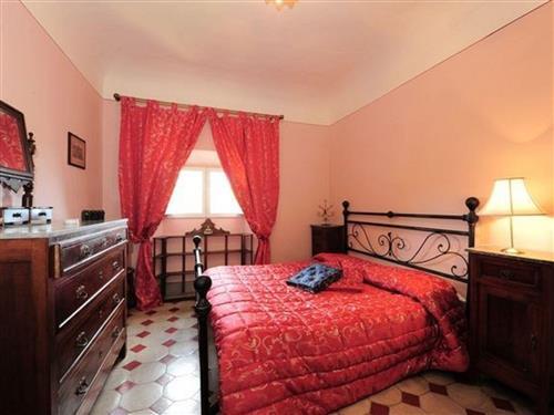 Holiday home - 12 persons -  - Rignano Sull'arno - 50067