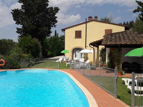 Holiday Home/Apartment - 5 persons -  - Via Catignano - 50050 - Gambassi Terme