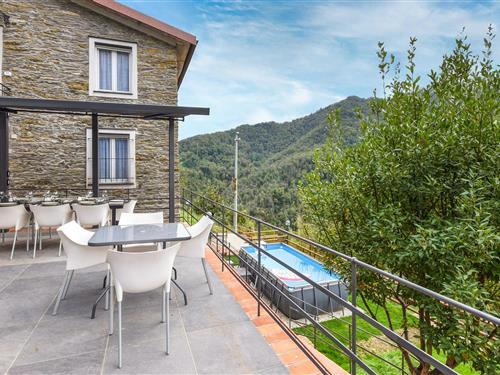 Holiday home - 9 persons -  - Via Piazzetta - 16030 - Tribogna