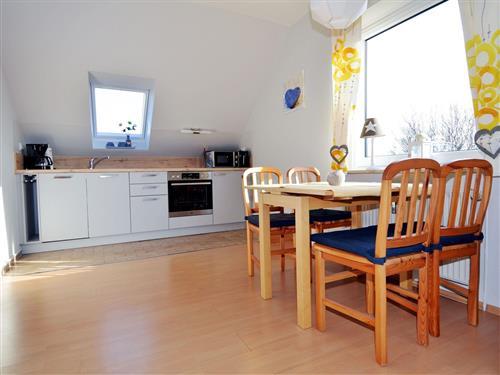 Ferienhaus - 4 Personen -  - Weidestraße - 23774 - Heiligenhafen