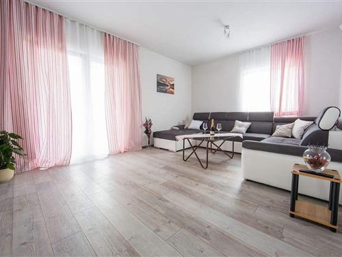 Holiday home - 14 persons -  - 21312 - Podstrana