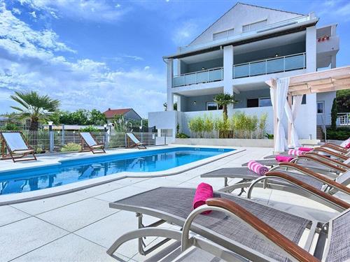 Fritidshus - 12 personer -  - Dalmatinska - Trogir-Okrug Donji - 21223 - Okrug Donji