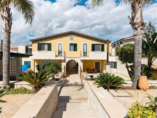 Fritidshus - 4 personer -  - Calabernardo - 96017