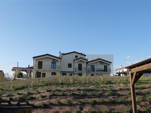 Sommerhus - 4 personer -  - 61038 - Terre Roveresche