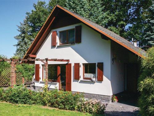 Holiday home - 4 persons -  - Zur Gartenanlage - Plohn - 08485 - Lengenfeld/Plohn