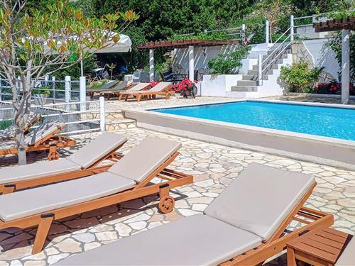 Holiday Home/Apartment - 4 persons -  - Mimice Brig - Omis-Mimice - 21318 - Mimice
