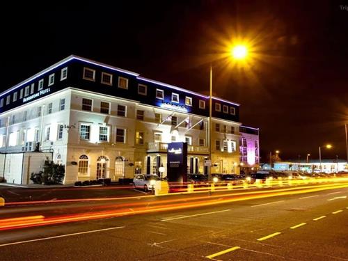 Hotell - 1 person -  - CR9 4LT - South Croydon