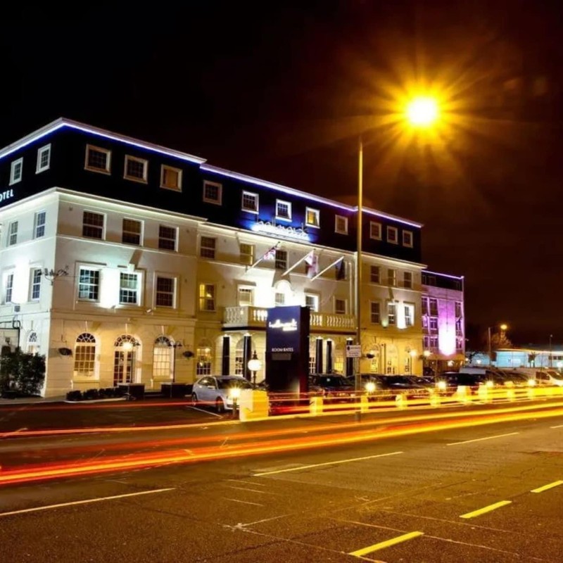 Hotel - 1 person -  - CR9 4LT - South Croydon
