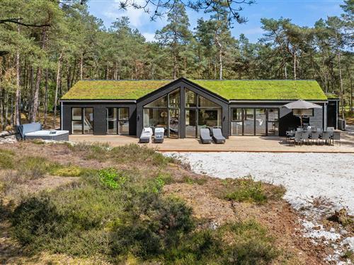 Holiday home - 10 persons -  - Skovsangervej - Dueodde - 3730 - Nexø