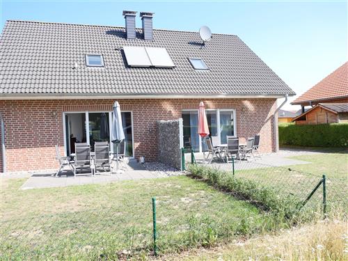 Holiday Home/Apartment - 12 persons -  - Grasnelkenweg - 23968 - Zierow