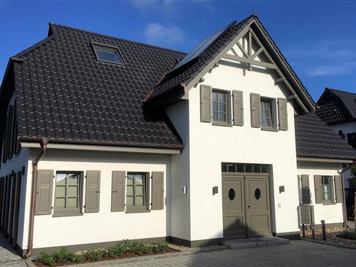 Holiday Home/Apartment - 4 persons -  - Schulstrasse - 18374 - Seeheilbad Zingst