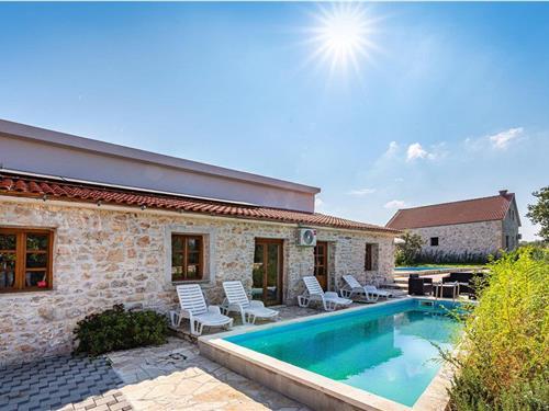 Holiday home - 4 persons -  - Lisane Tinjske bb - Biograd - Lisane Tinjske - 23210 - Lisane Tinjske