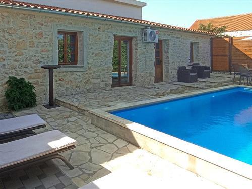 Holiday home - 4 persons -  - Lisane Tinjske bb - Biograd - Lisane Tinjske - 23210 - Lisane Tinjske