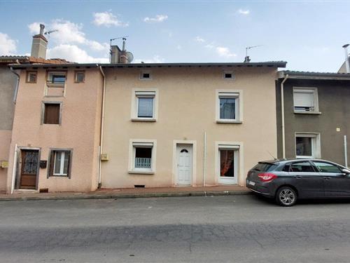 Holiday home - 4 persons -  - Montée du Malorum - 43210 - Bas-En-Basset