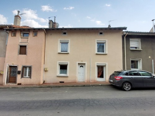 Holiday home - 4 persons -  - Montée du Malorum - 43210 - Bas-En-Basset