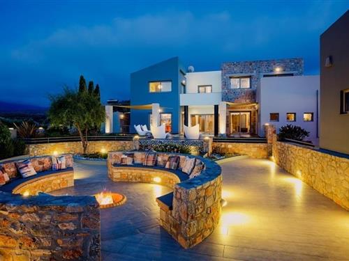 Sommerhus - 10 personer -  - Mainroad - 724 00 - Milatos