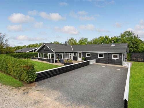 Sommerhus - 8 personer -  - Spurvevænget - Bork Havn - 6893 - Hemmet Strand