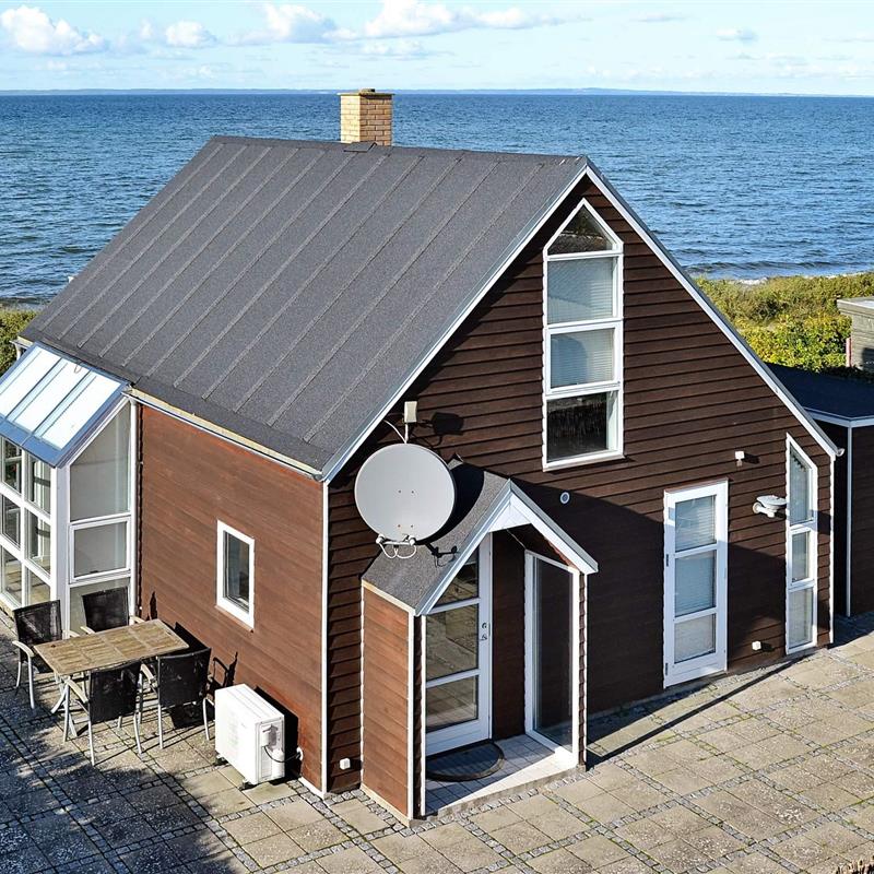 Sommerhus - 6 personer -  - Bro Strandvej - Bro Str./Varbjerg Str. - 5464 - Brenderup