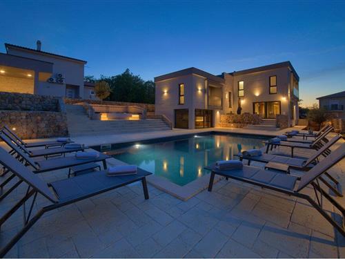 Sommerhus - 12 personer -  - Busilak - Krk - Vrh - 51500 - Vrh