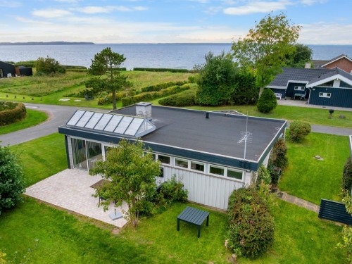 Holiday home - 6 persons -  - Søvej - Bro Strand - 5464 - Brenderup