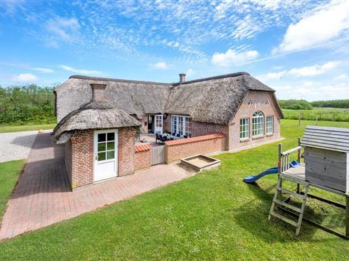 Sommerhus - 14 personer -  - Øvej - Vedersø Klit - 6990 - Ulfborg