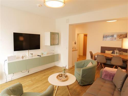 Ferienwohnung - 4 Personen -  - Ostseestraße - 23968 - Hohenkirchen Ot Beckerwit