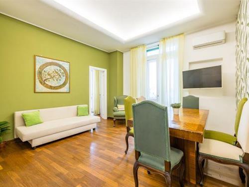 Ferienhaus - 3 Personen -  - 80134 - Naples